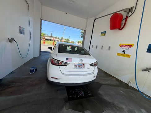 Used 2018 Toyota Yaris iA FWD image 5