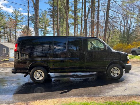 Used 2019 Chevrolet Express 2500 w/ Driver Convenience Package RWD image 1