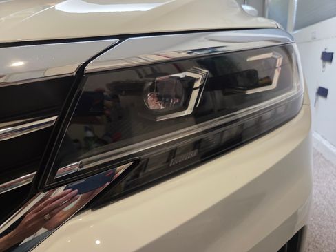 Used 2020 Volkswagen Passat 2.0T SEL image 8