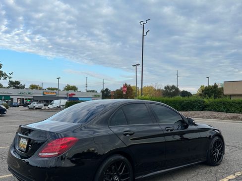 Used 2015 Mercedes-Benz C 400 4MATIC image 5