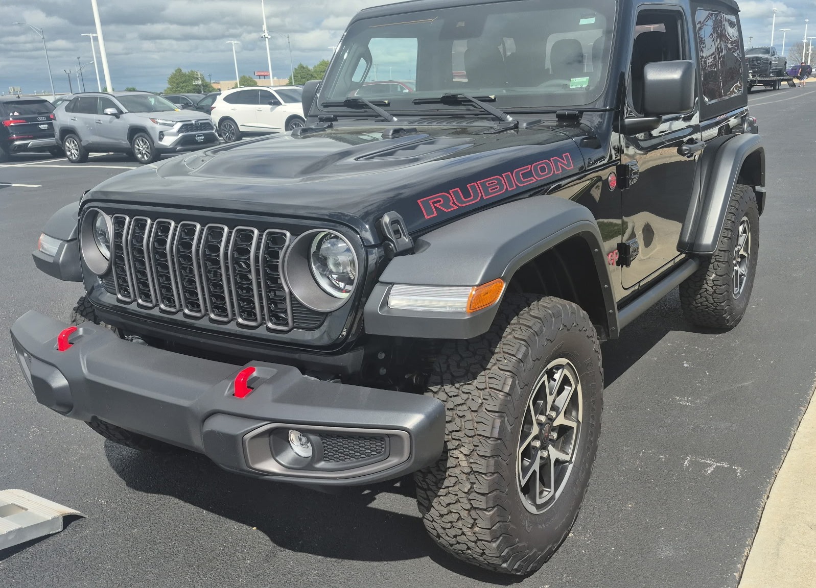 Used 2024 Jeep Wrangler Rubicon w/ Convenience Group AWD/4WD image 1