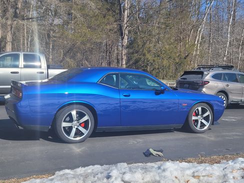 Used 2012 Dodge Challenger SRT8 w/ Premium Sound Group image 4