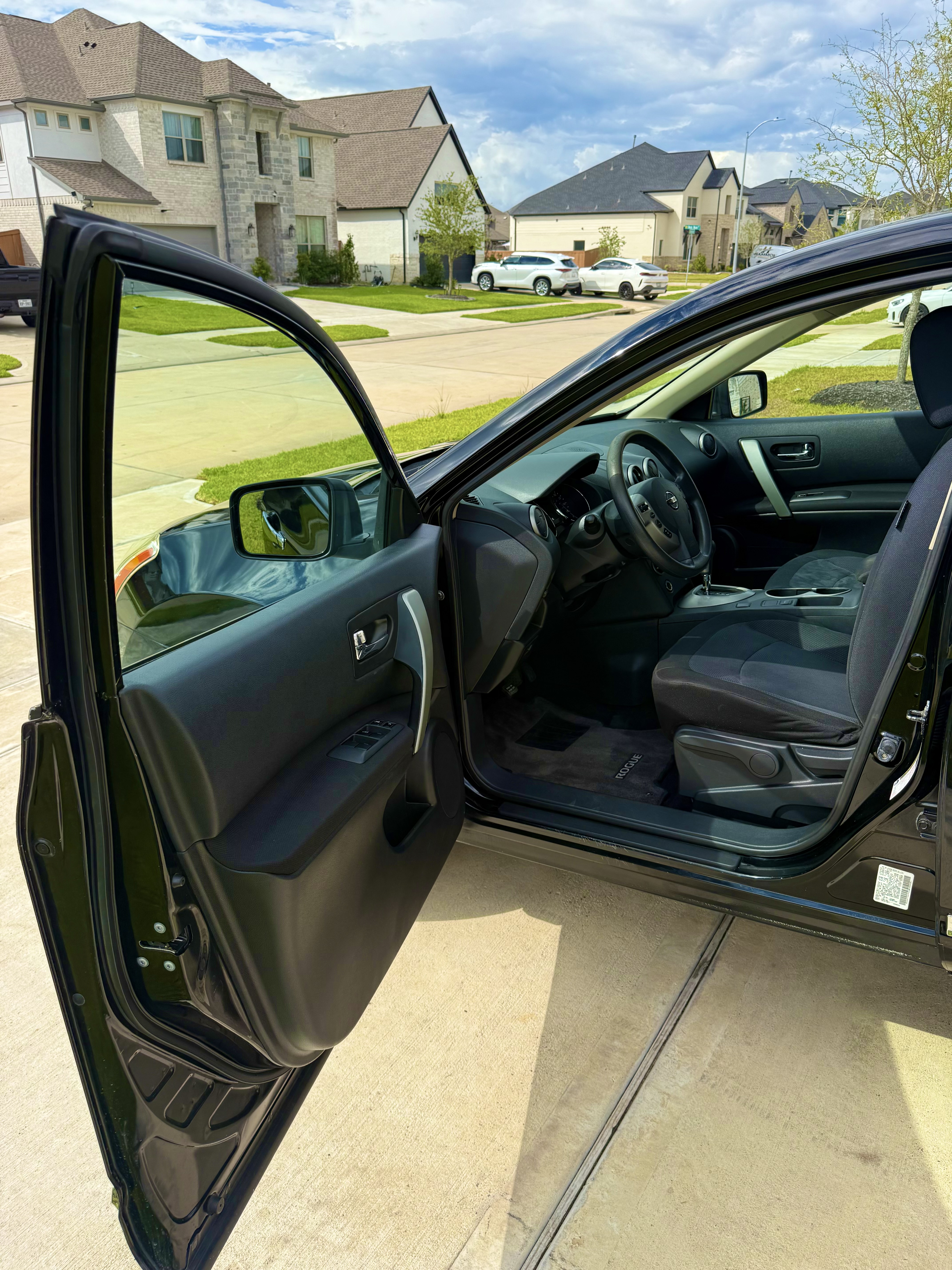 Used 2012 Nissan Rogue S w/ Special Edition Pkg AWD/4WD image 9