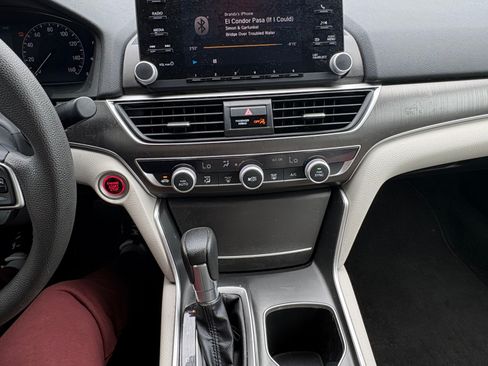 Used 2018 Honda Accord LX image 14