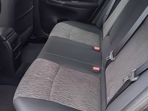 Used 2015 Nissan Sentra SV w/ Style Package image 8