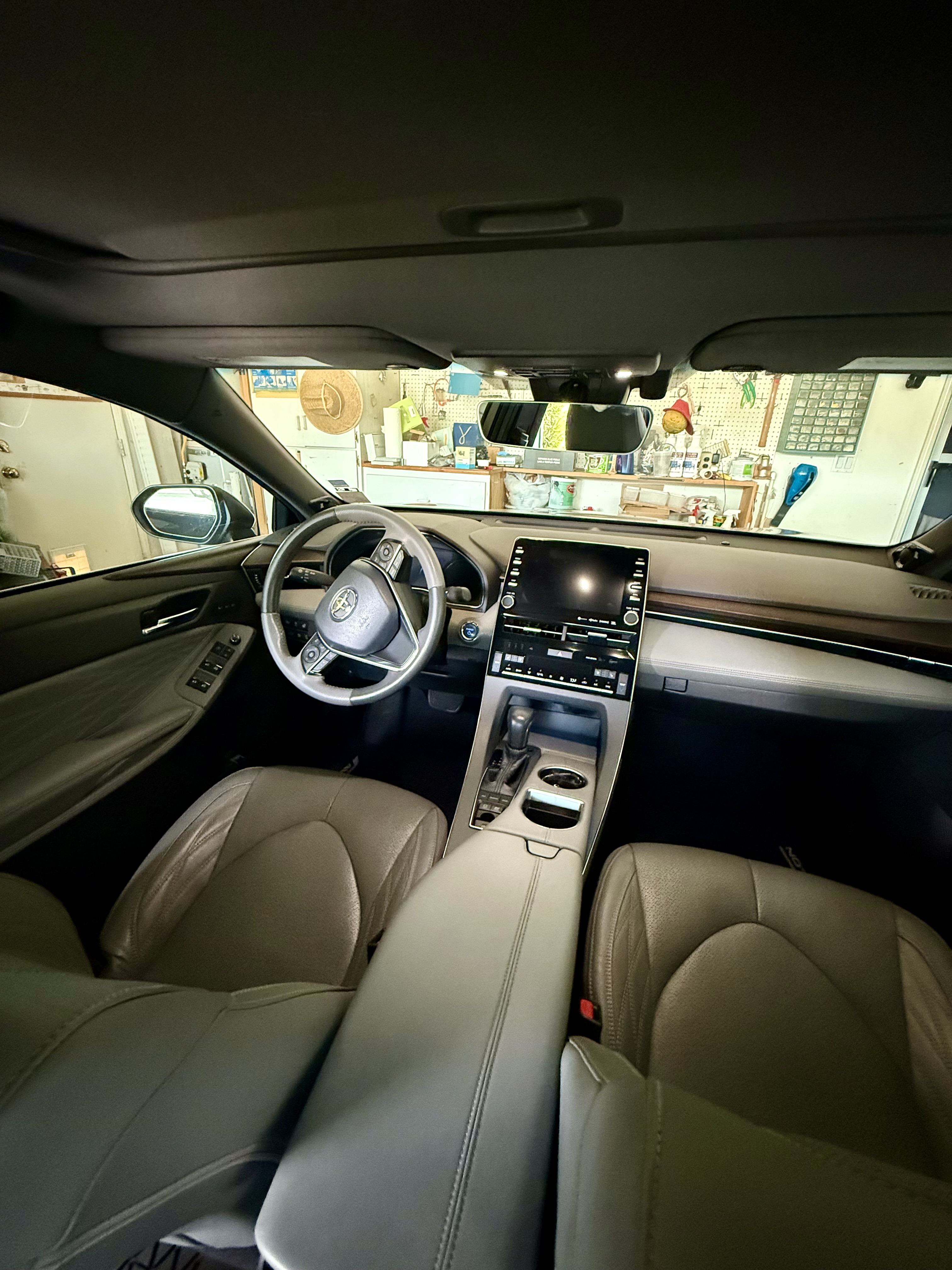 Used 2020 Toyota Avalon Limited w/ Advanced Safety Package FWD image 8