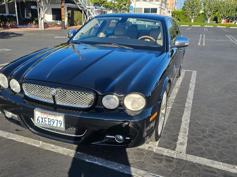 Used 2008 Jaguar XJ8 L image 5