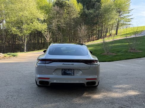 Used 2023 Porsche Panamera 4S image 4