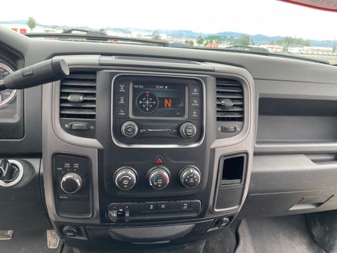 Used 2017 RAM 2500 Tradesman w/ Chrome Appearance Group AWD/4WD image 13