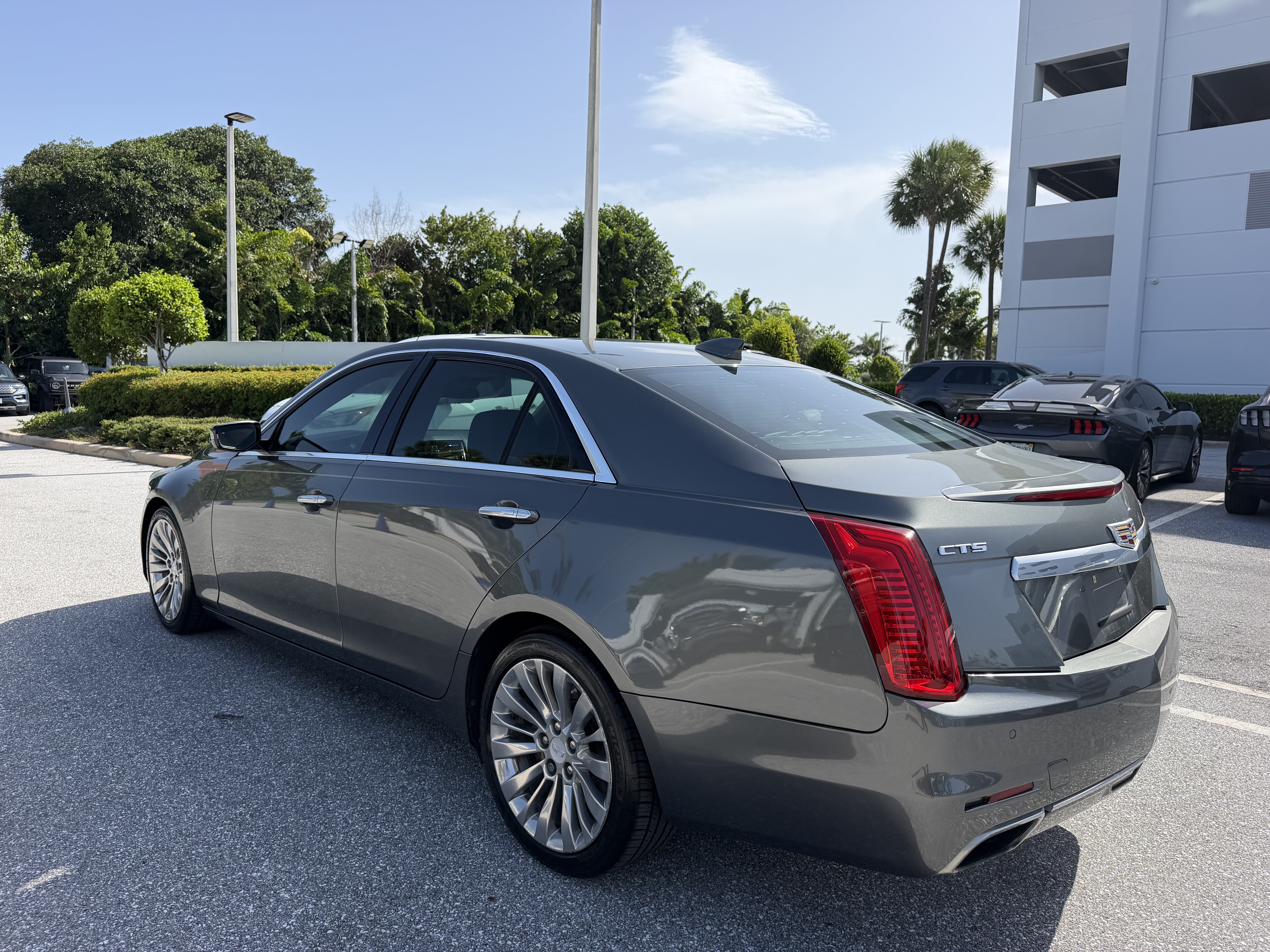 Used 2016 Cadillac CTS Luxury RWD image 8