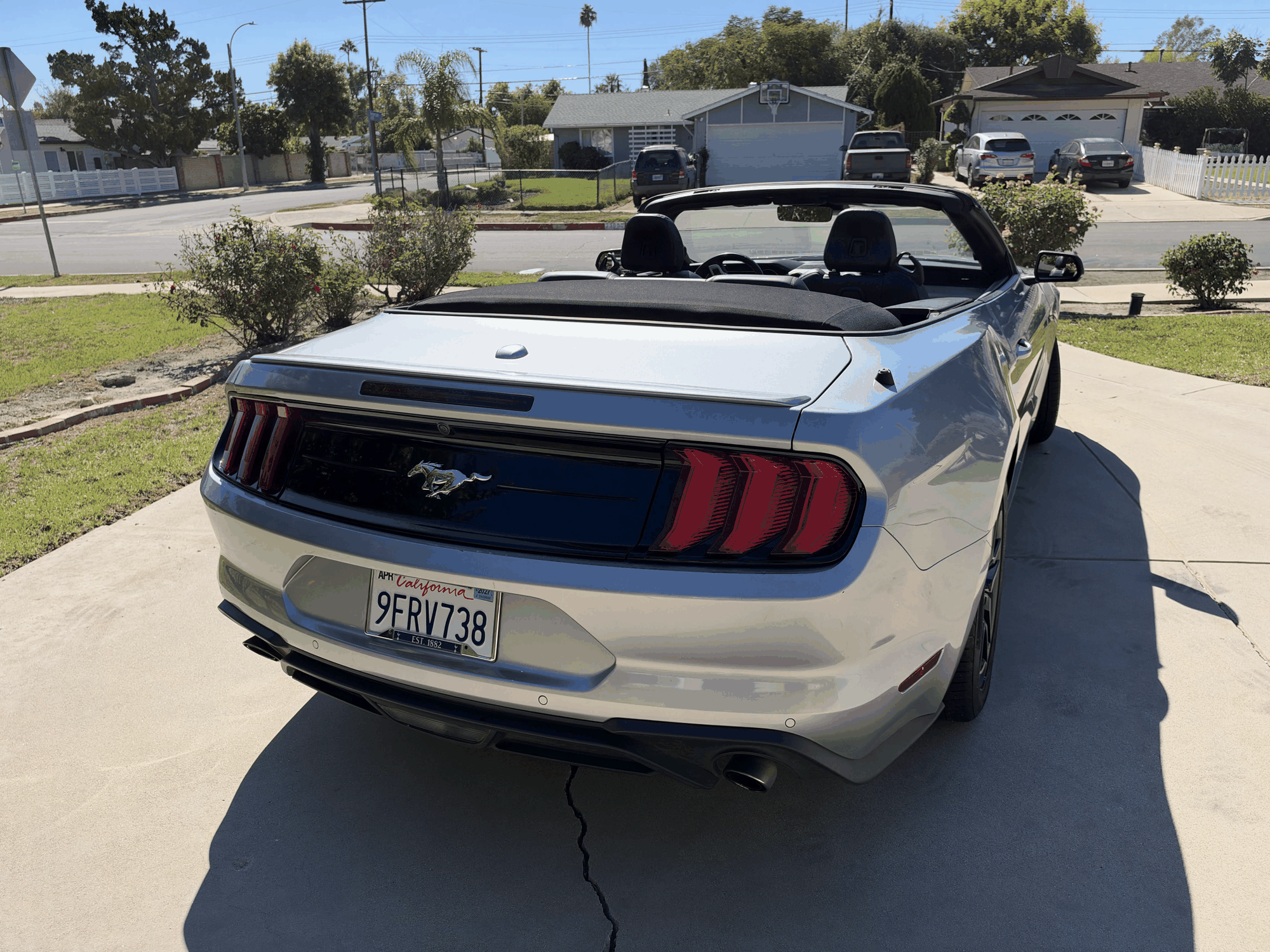Used 2023 Ford Mustang Premium w/ Equipment Group 201A RWD image 4