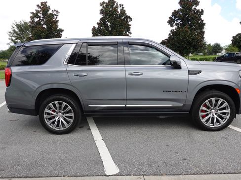 Used 2021 GMC Yukon Denali w/ Denali Ultimate Package AWD/4WD image 5