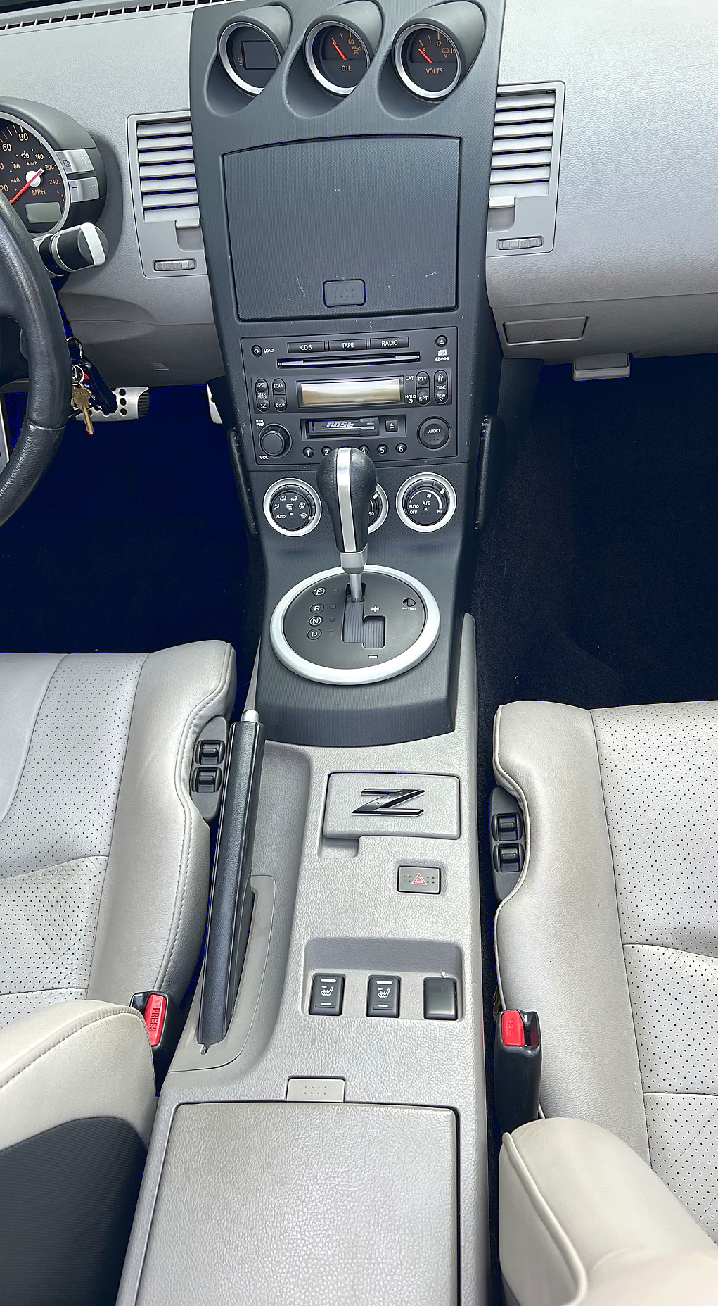 Used 2004 Nissan 350Z Touring RWD image 12