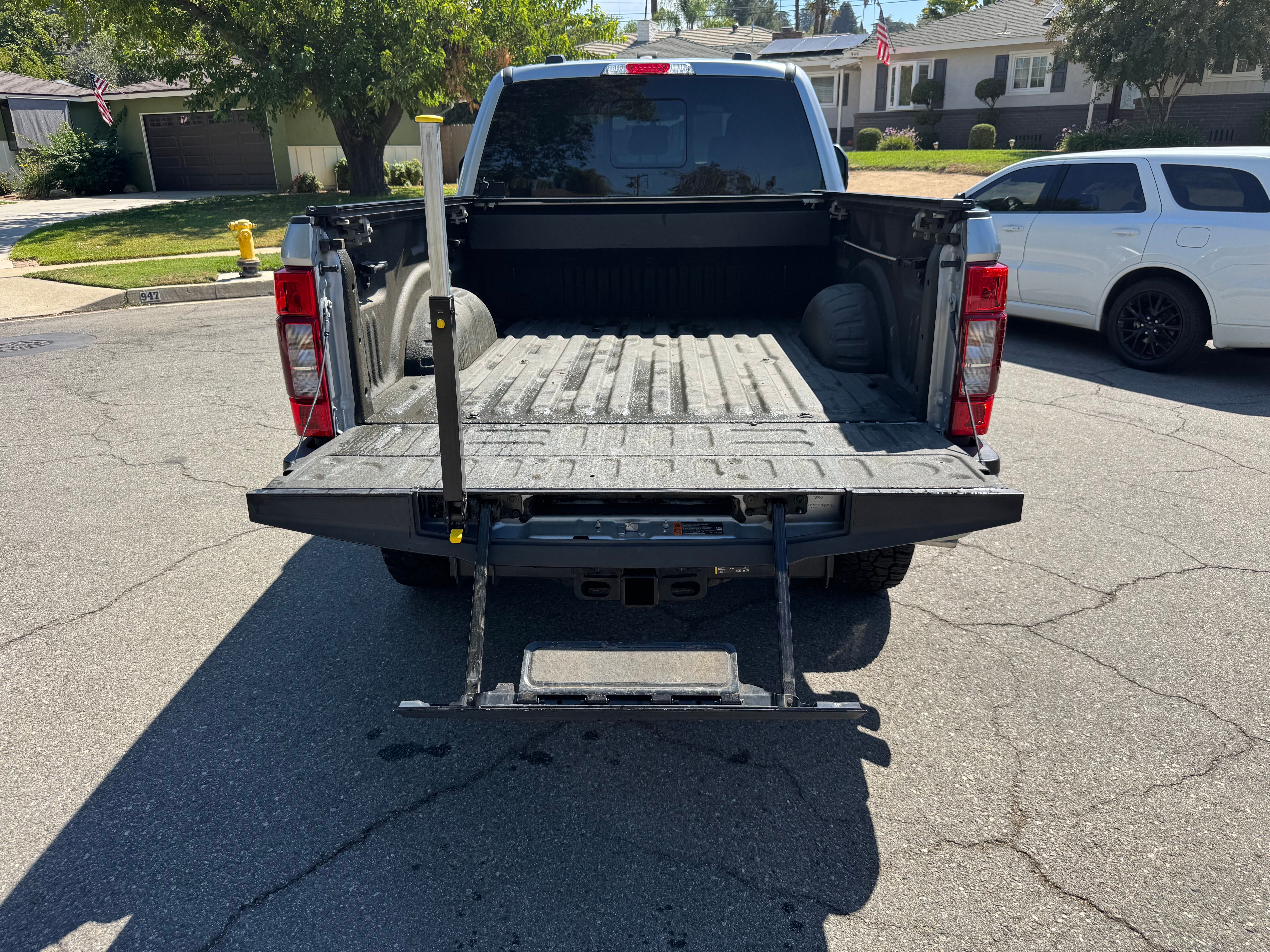 Used 2022 Ford F250 Lariat w/ Tremor Off-Road Package AWD/4WD image 5