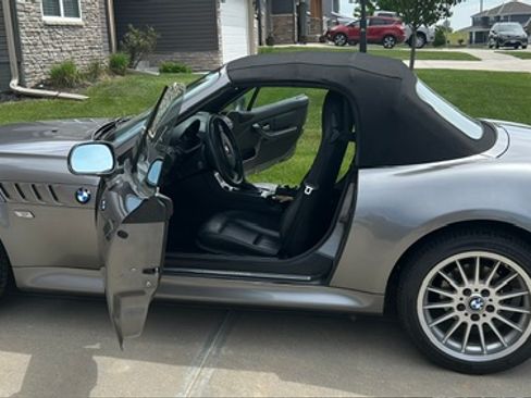 Used 2002 BMW Z3 3.0i RWD image 2