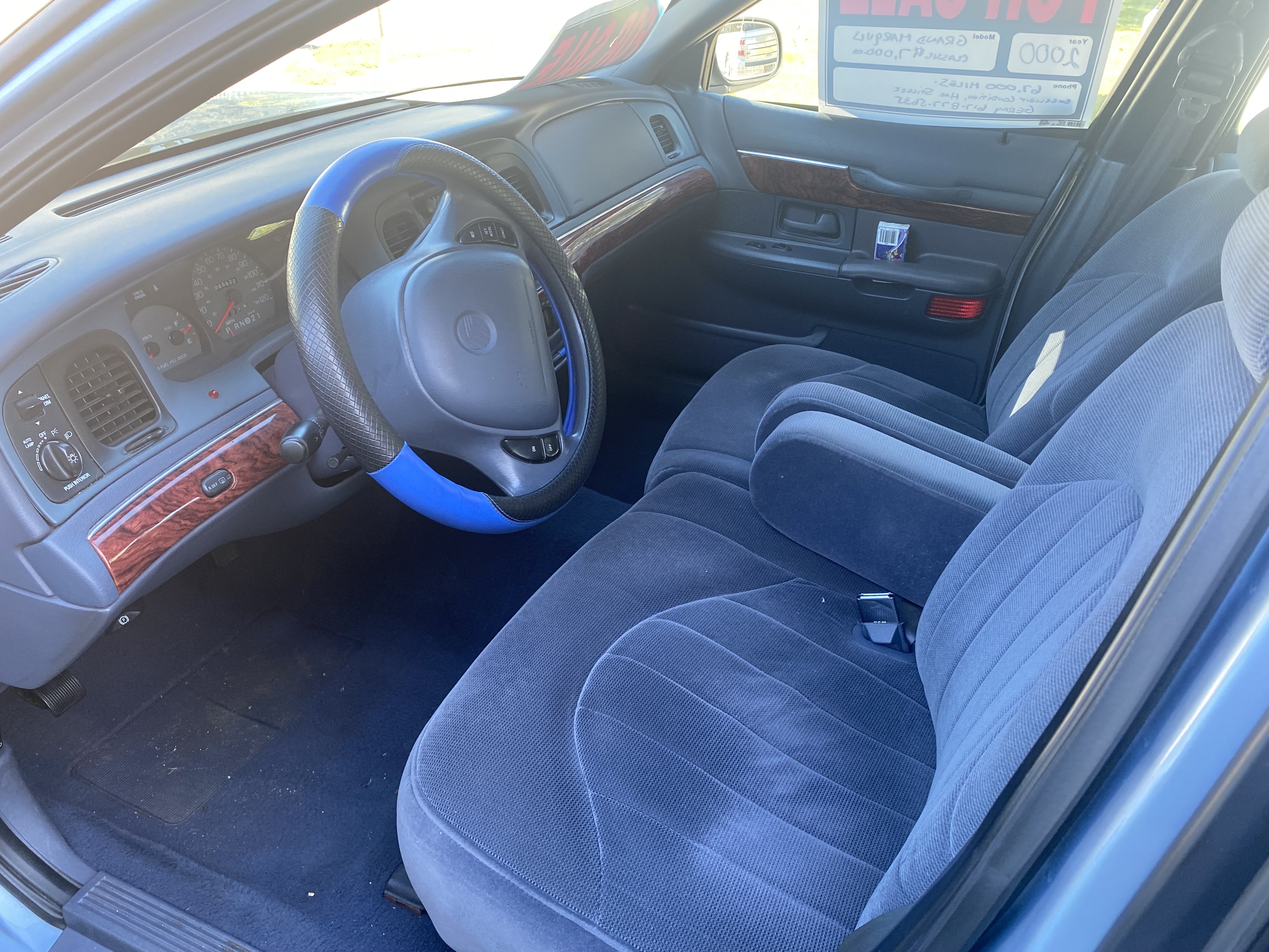 Used 2000 Mercury Grand Marquis GS RWD image 2