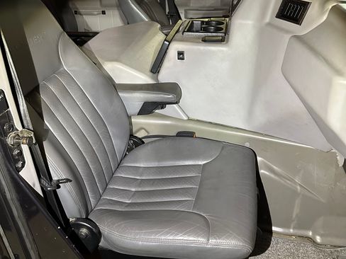 Used 1999 HUMMER H1 4-Door Wagon image 23