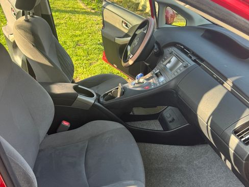 Used 2014 Toyota Prius Three image 5