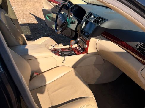 Used 2010 Lexus LS 460 AWD image 10