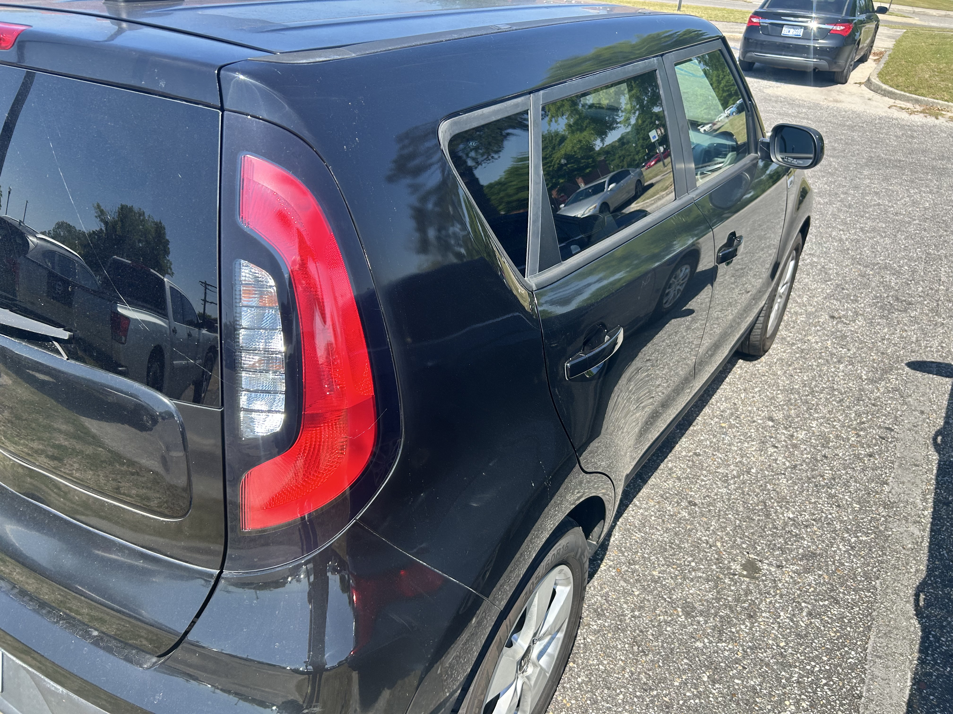 Used 2017 Kia Soul w/ Convenience Package FWD image 9