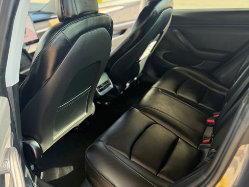 Used 2023 Tesla Model 3 Standard Range RWD image 16