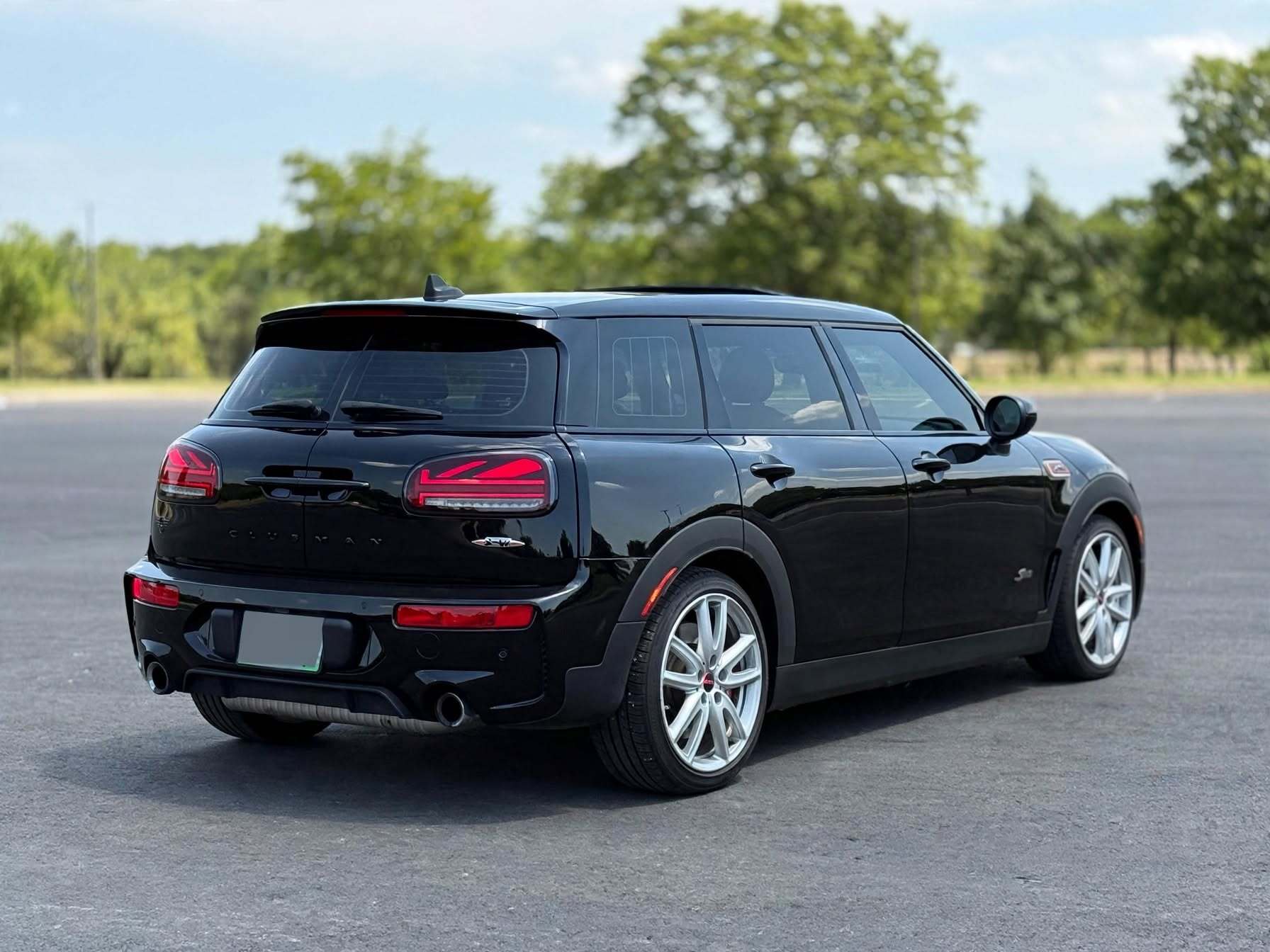 Used 2021 MINI Cooper Clubman John Cooper Works w/ Driver Assistance Package AWD/4WD image 4