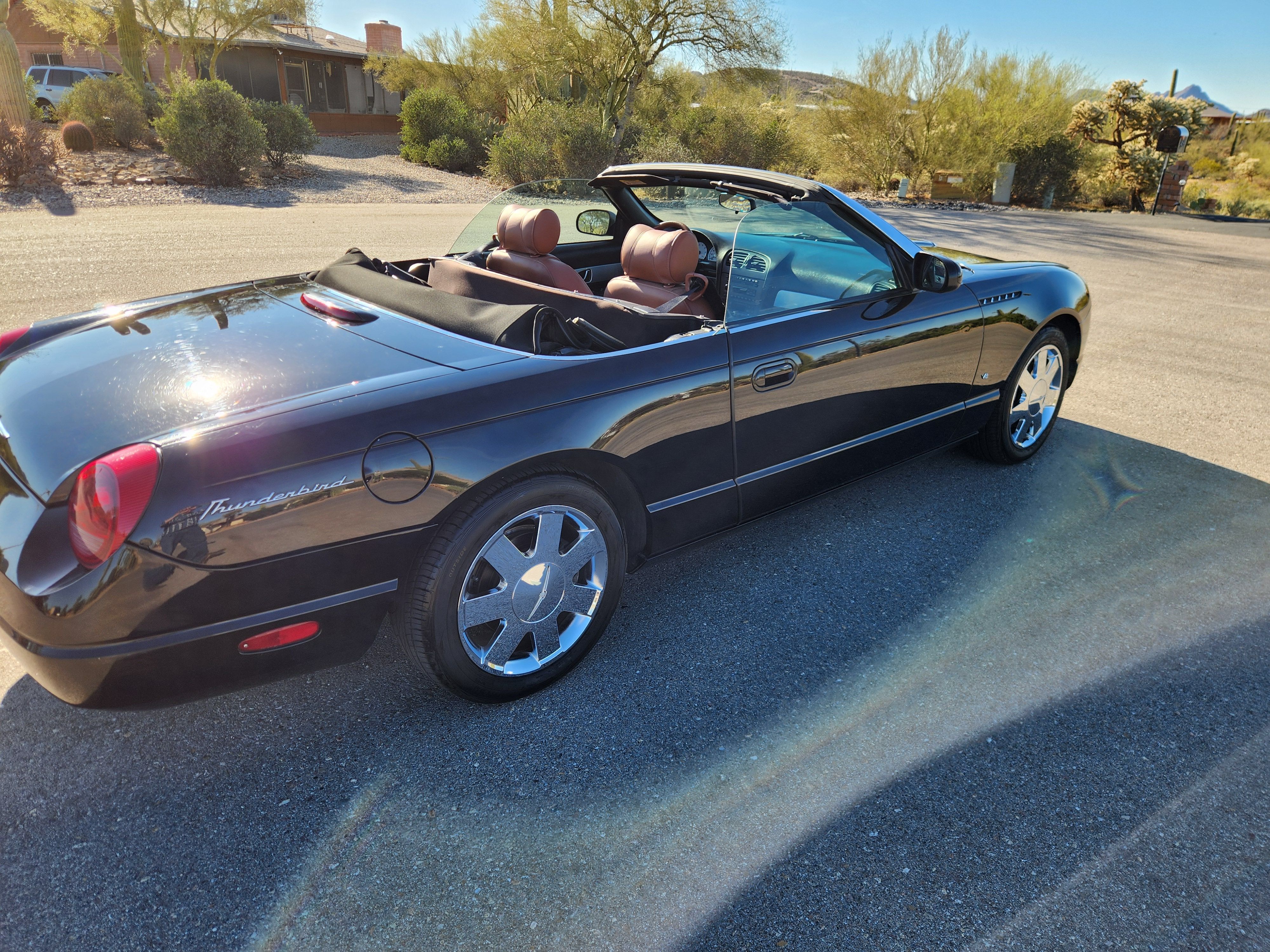 Used 2003 Ford Thunderbird RWD image 4