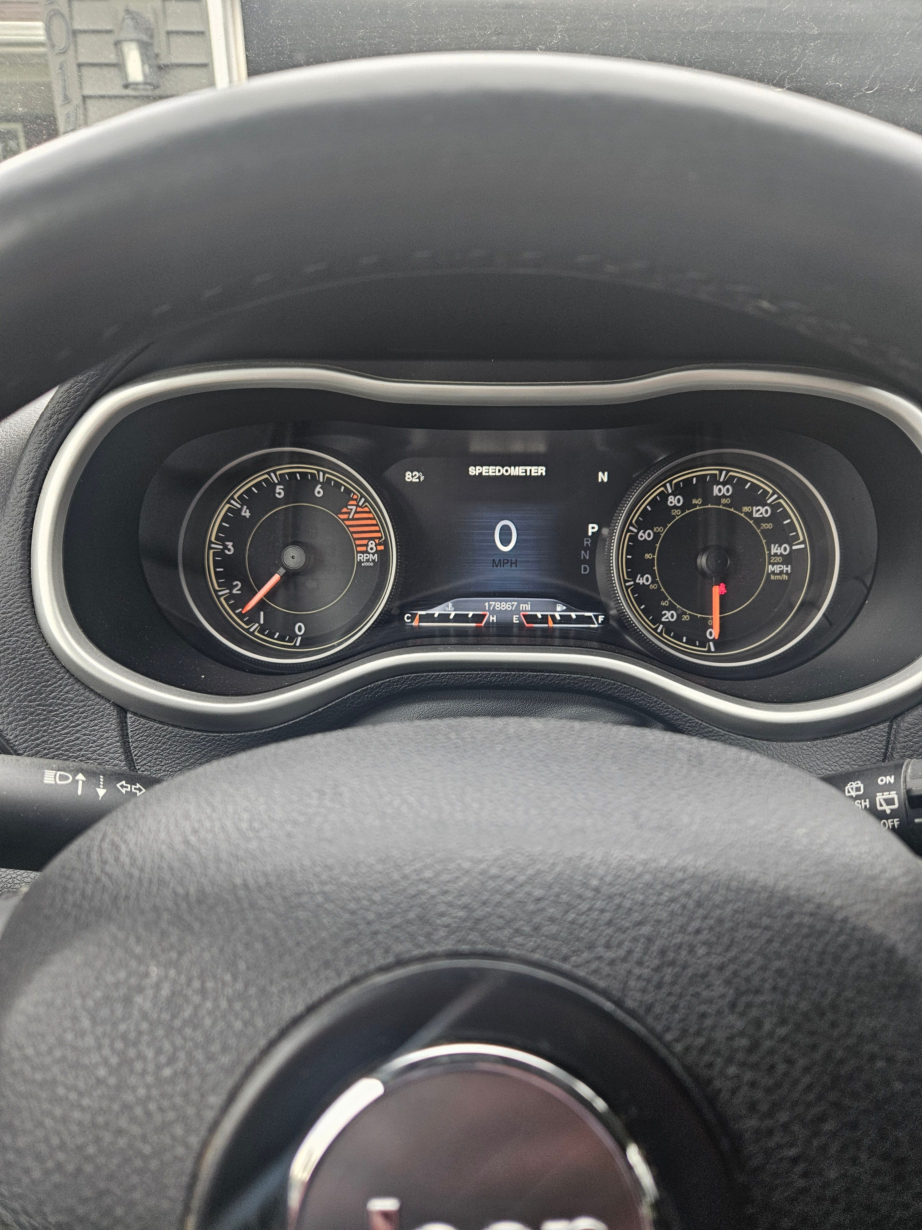 Used 2017 Jeep Cherokee Trailhawk w/ Cold Weather Group AWD/4WD image 8