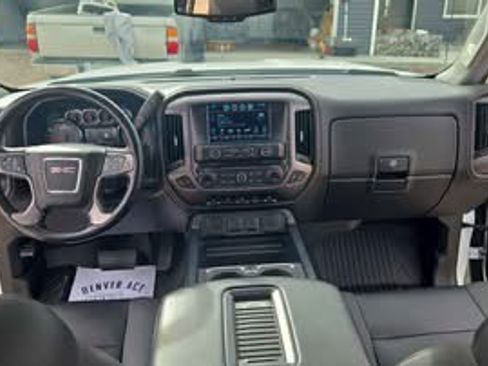 Used 2017 GMC Sierra 1500 SLT image 11