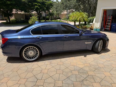 Used 2012 BMW ALPINA B7 xDrive AWD/4WD image 5