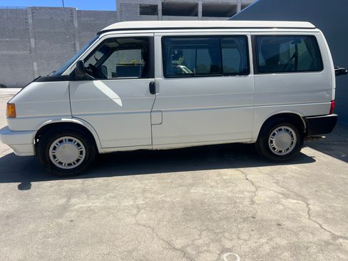 Used 1993 Volkswagen Eurovan MV FWD image 4