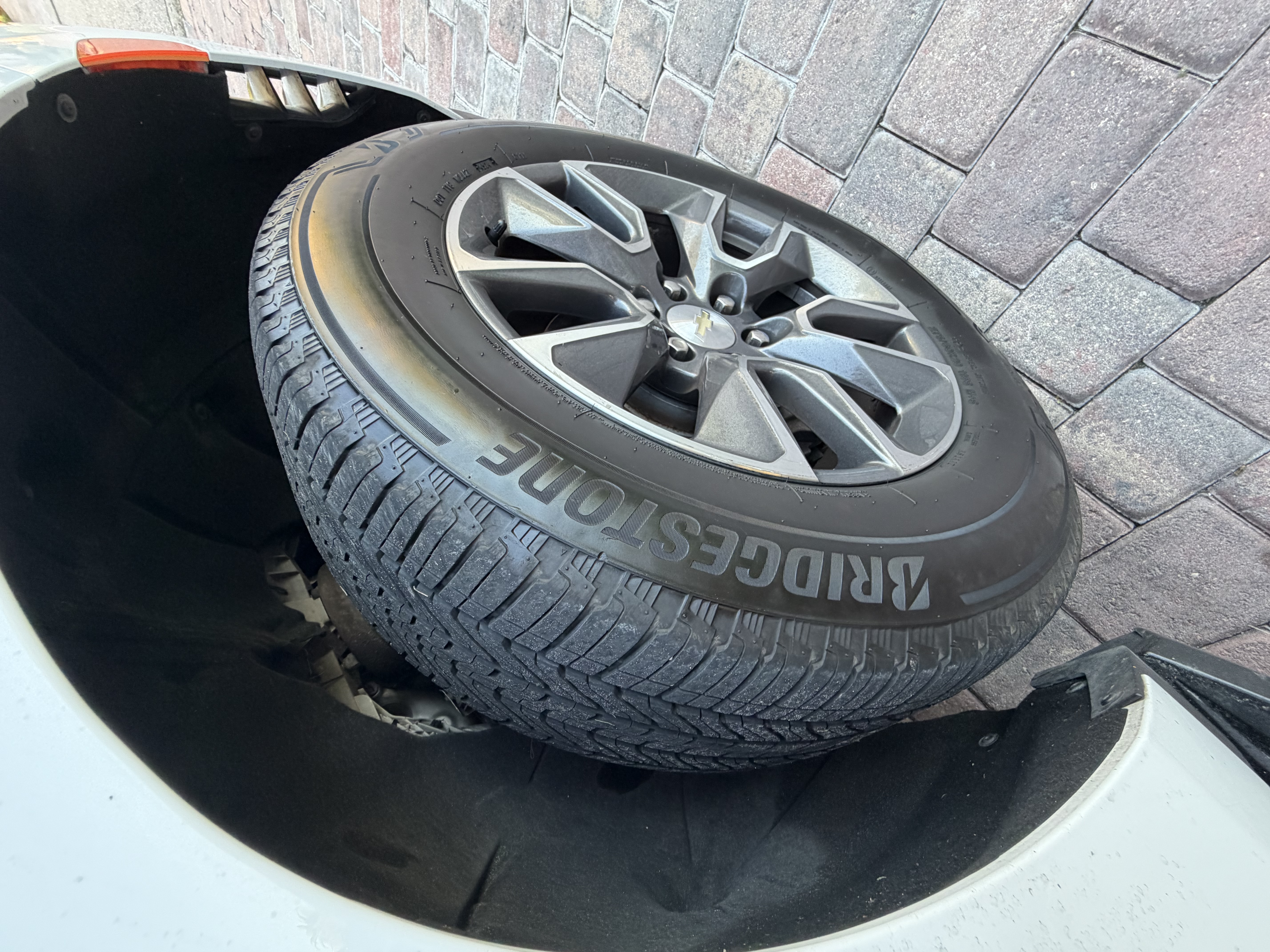 Used 2021 Chevrolet Suburban LT w/ LT Signature Package RWD image 9