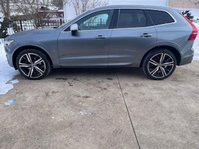 Used 2019 Volvo XC60 T5 R-Design w/ Protection Package Premier