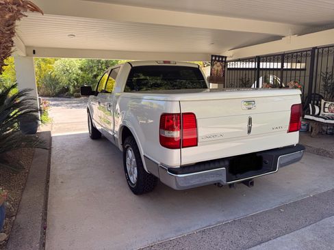 Used 2006 Lincoln Mark LT 2WD image 5