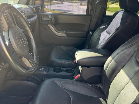 Used 2016 Jeep Wrangler Unlimited Sport w/ Quick Order Package 24S AWD/4WD image 19