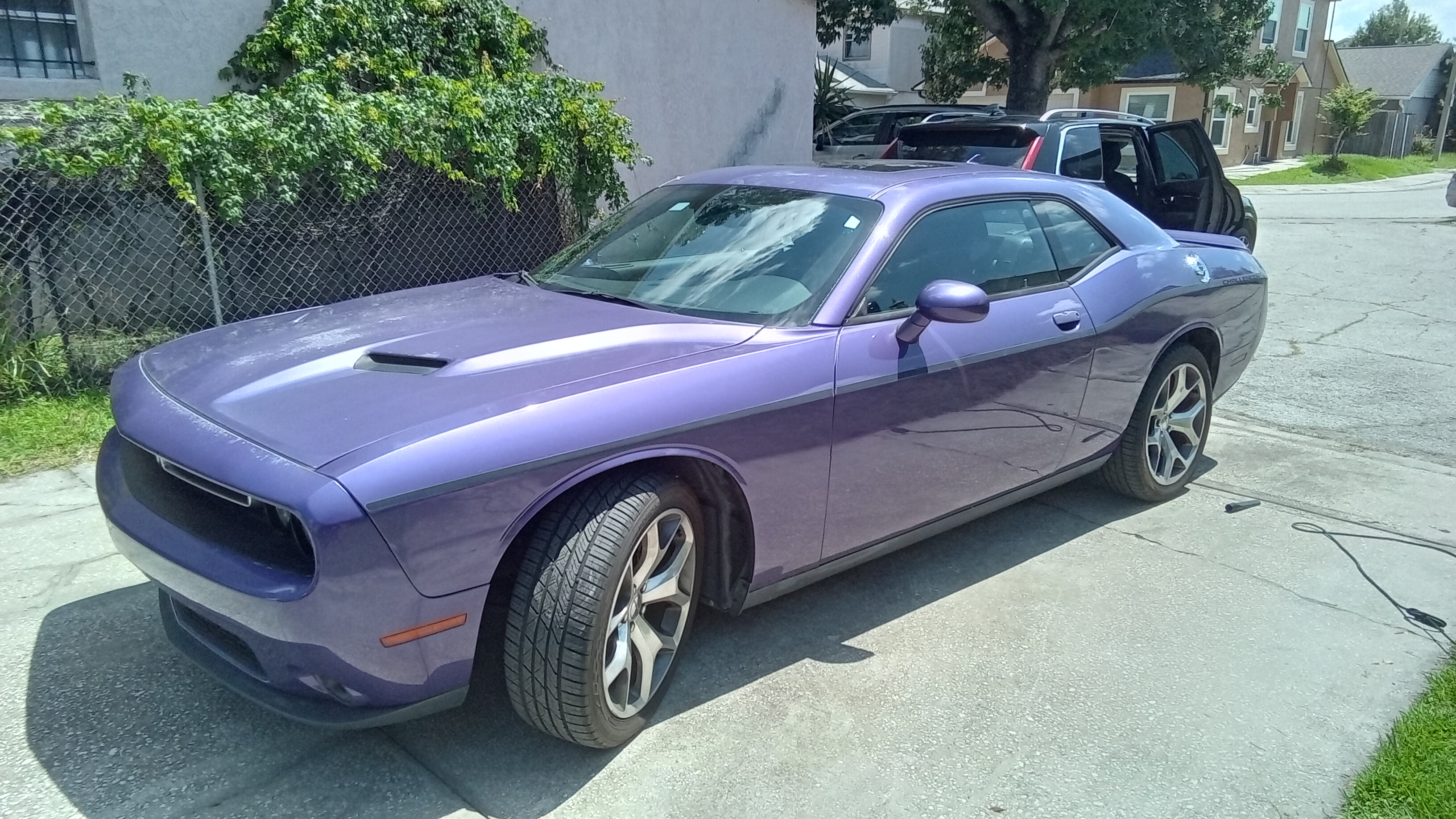 Used 2016 Dodge Challenger SXT Plus RWD image 1