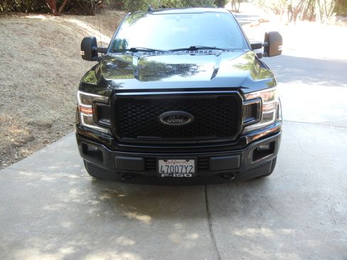 Used 2020 Ford F150 Lariat w/ Equipment Group 502A Luxury AWD/4WD image 2