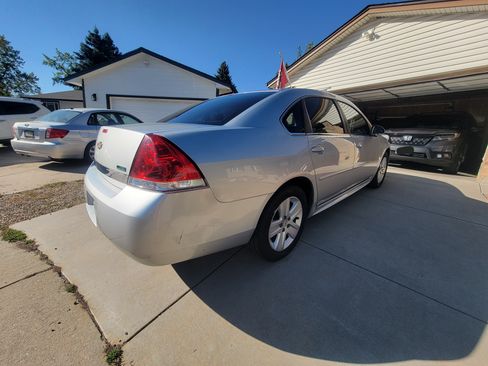 Used 2011 Chevrolet Impala LS FWD image 6