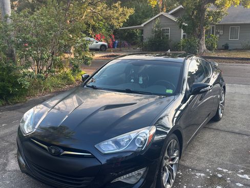 Used 2015 Hyundai Genesis 3.8 image 5