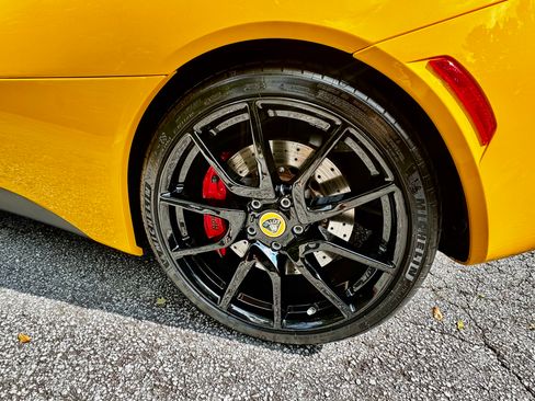 Used 2017 Lotus Evora 400 image 26