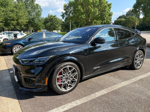 Used 2024 Ford Mustang Mach-E GT AWD/4WD image 10