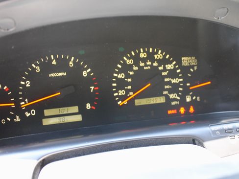 Used 1997 Lexus SC 300 Coupe RWD image 18