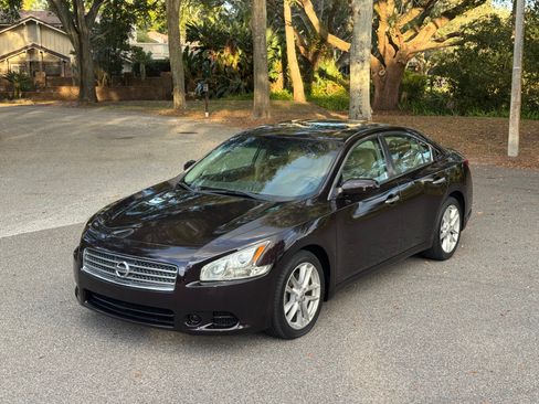 Used 2011 Nissan Maxima 3.5 S image 2