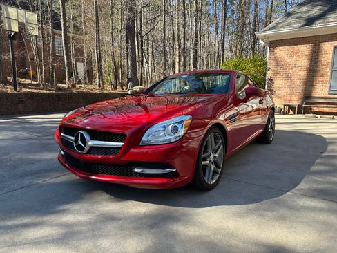 Used 2013 Mercedes-Benz SLK 250 image 5