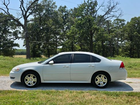 Used 2012 Chevrolet Impala LT w/ LT Sunroof Package FWD image 1