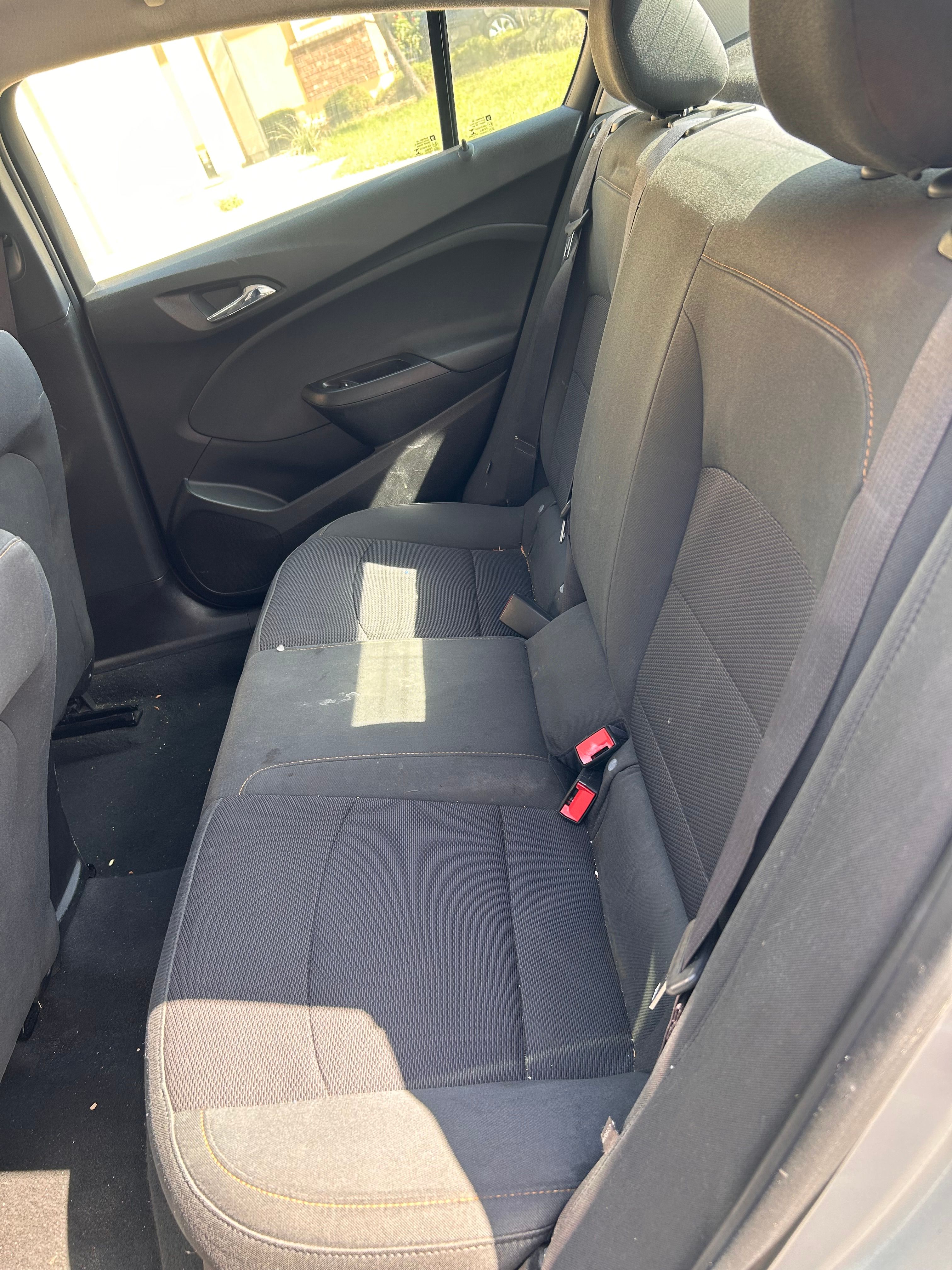 Used 2017 Chevrolet Cruze LS FWD image 9
