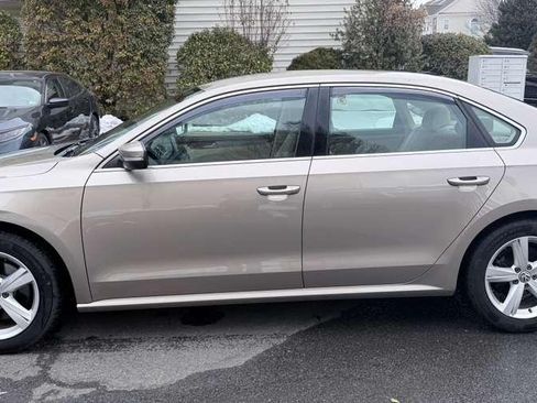 Used 2015 Volkswagen Passat 1.8T S image 4