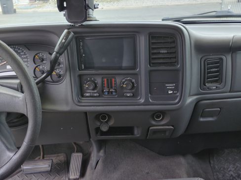 Used 2003 Chevrolet Silverado 1500 LS image 14