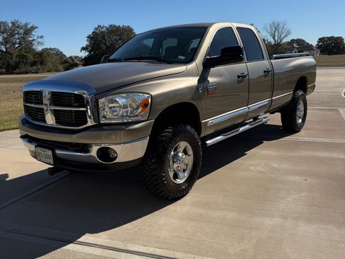 Used 2009 Dodge Ram 2500 Truck SLT w/ Popular Equipment Group image 10