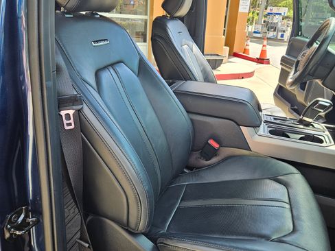 Used 2016 Ford F150 Platinum w/ Equipment Group 701A Luxury image 8